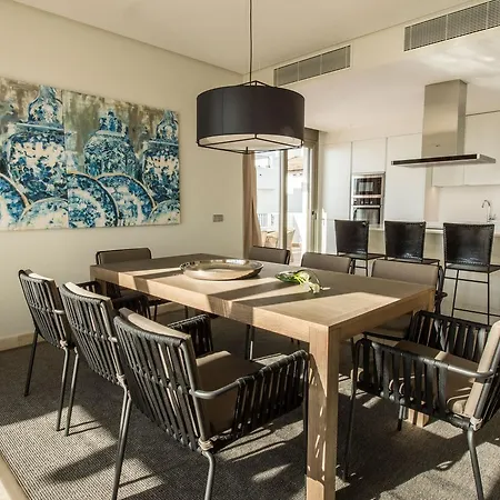 Direct Transfer Gold Beach, 3 Bdr Suite, Sea Views 公寓 吉亚德索拉