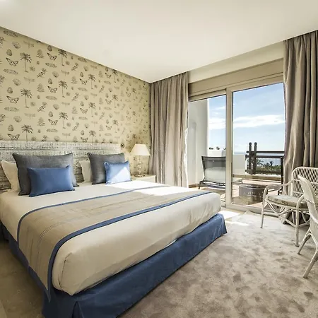 Direct Transfer Gold Beach, 3 Bdr Suite, Sea Views 아파트 기아데이소라